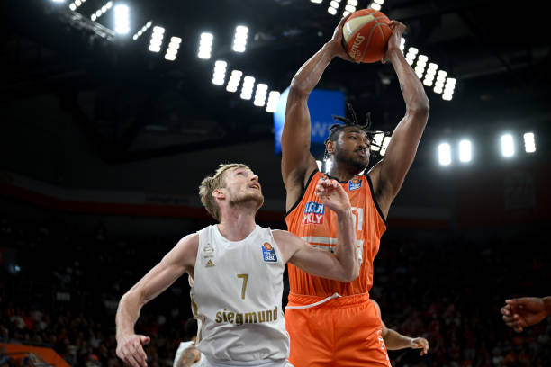 通过对该事 通过对该事